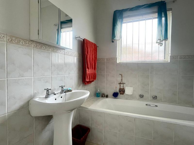 3 Bedroom Property for Sale in Somerset West Western Cape
